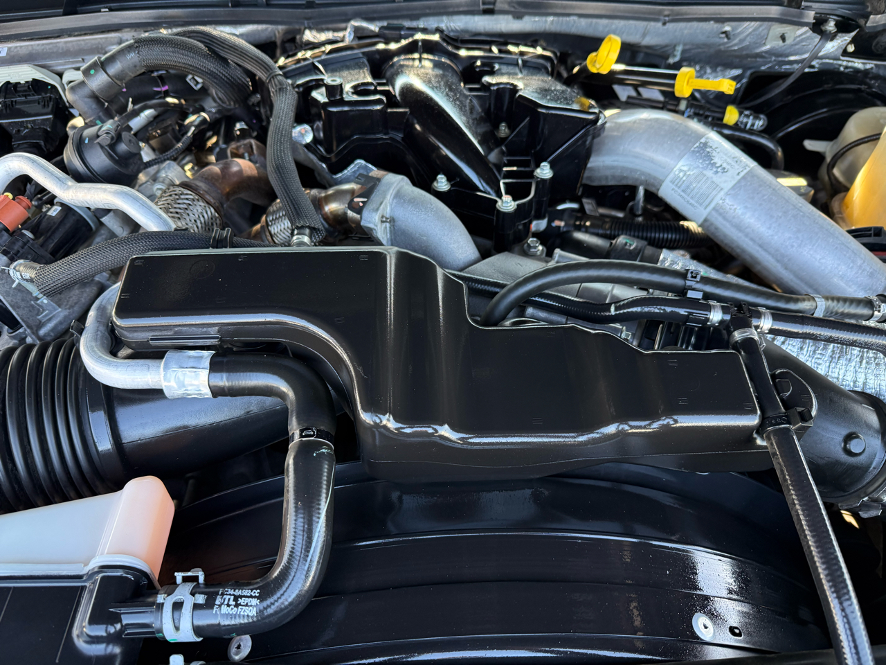 Ford Super Duty F-250 SRW 4WD Crew Cab 156" Lariat 2016