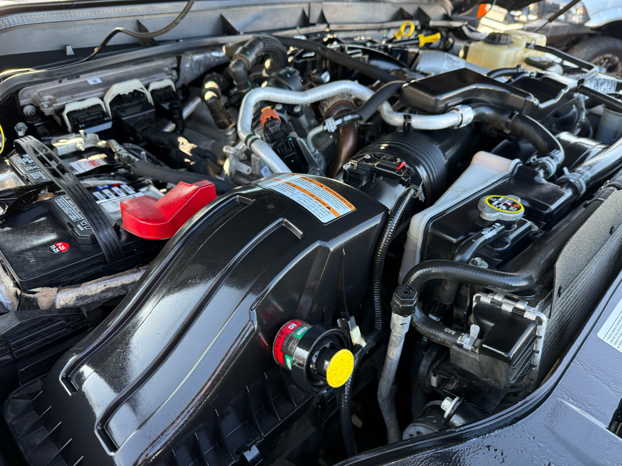 Ford Super Duty F-250 SRW 4WD Crew Cab 156" Lariat 2016