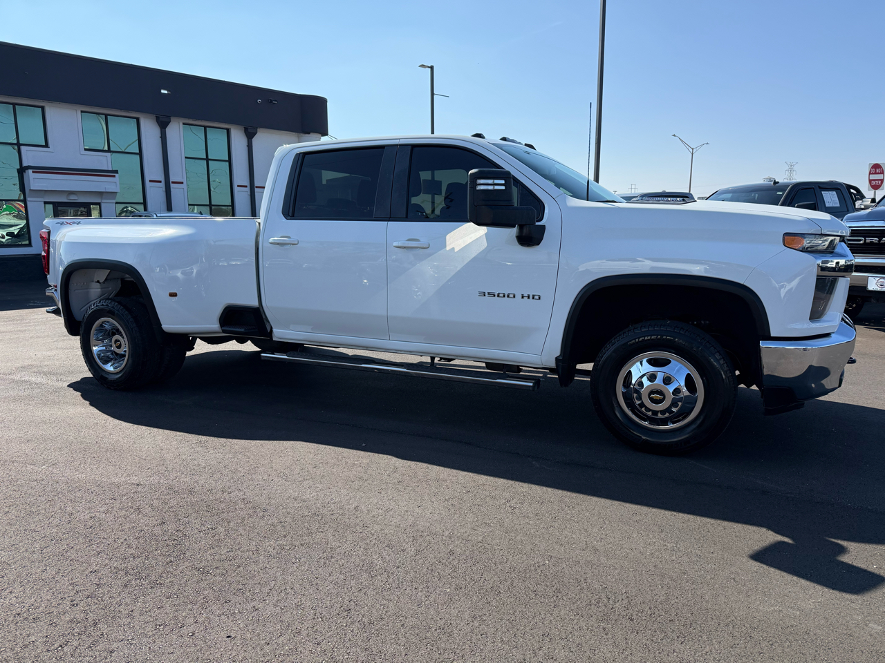 Chevrolet Silverado 3500HD 4WD Crew Cab 167" DRW LT 2022
