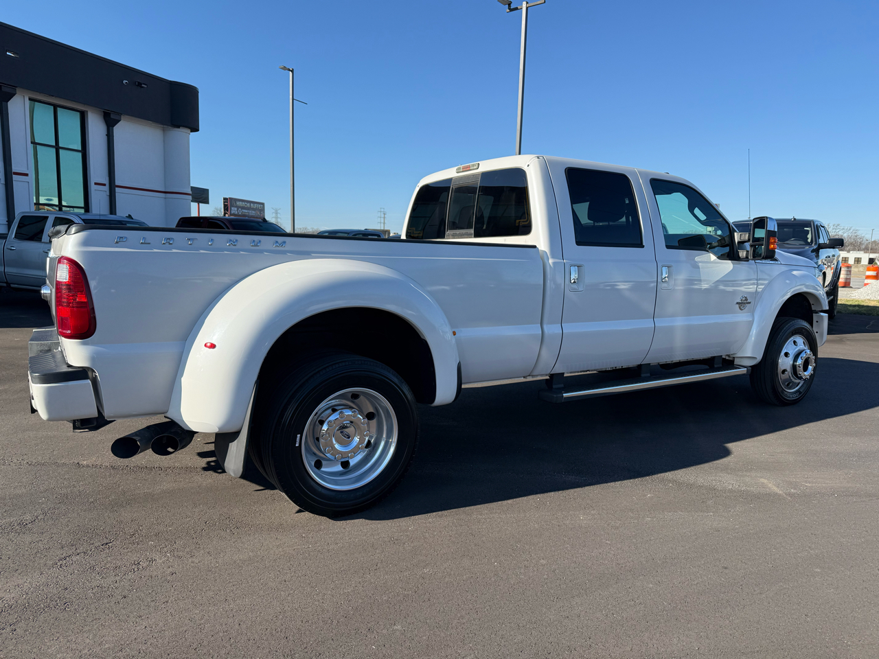 Ford F-450 SD Platinum Crew Cab DRW 4WD 2015