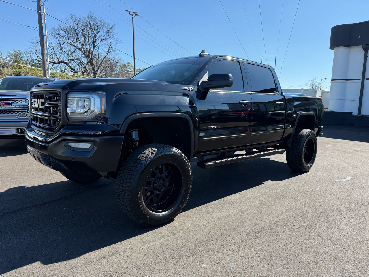 GMC Sierra 1500 4WD Crew Cab 143.5" SLT 2017