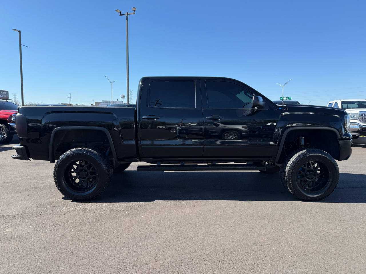 GMC Sierra 1500 4WD Crew Cab 143.5" SLT 2017