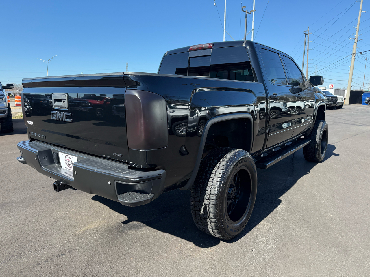 GMC Sierra 1500 4WD Crew Cab 143.5" SLT 2017