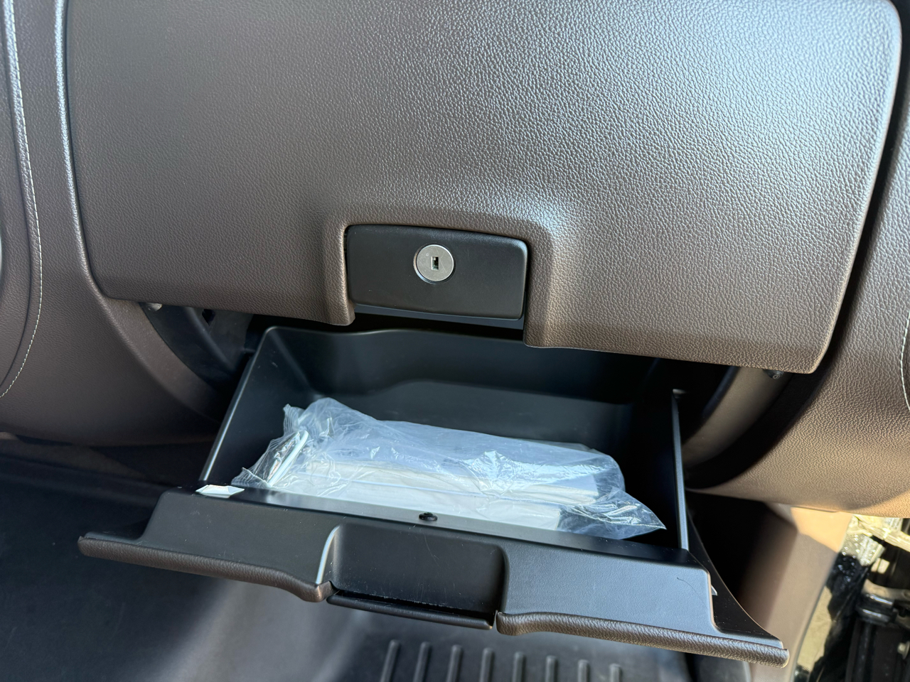 GMC Sierra 1500 4WD Crew Cab 143.5" SLT 2017