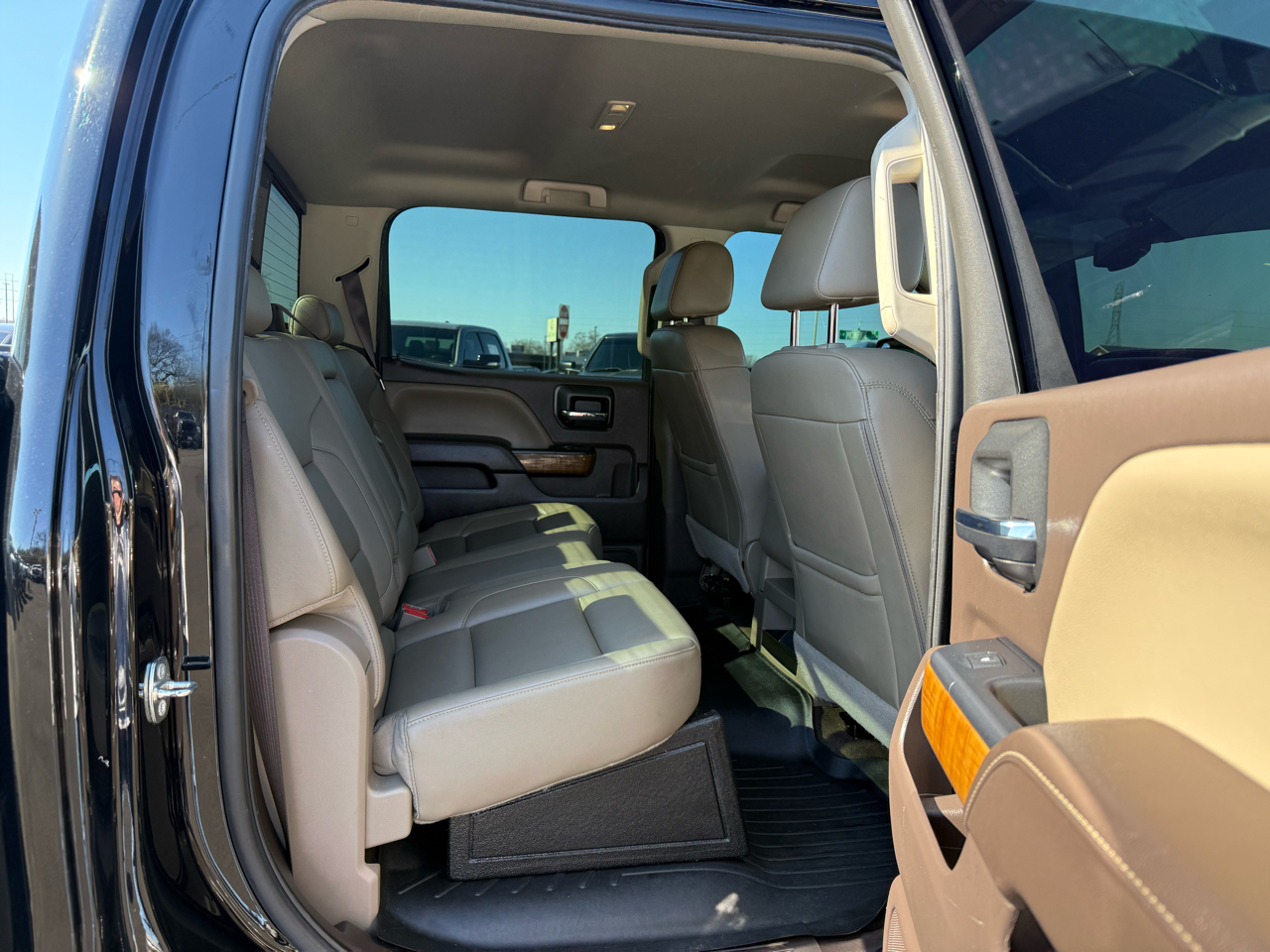 GMC Sierra 1500 4WD Crew Cab 143.5" SLT 2017