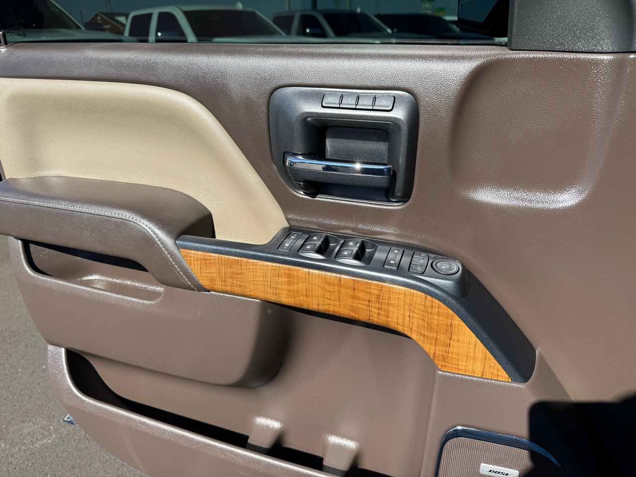 GMC Sierra 1500 4WD Crew Cab 143.5" SLT 2017