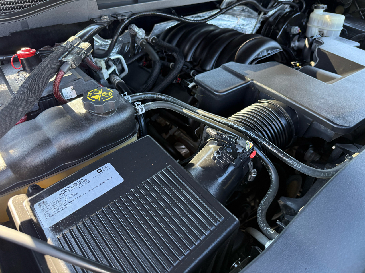 GMC Sierra 1500 4WD Crew Cab 143.5" SLT 2017