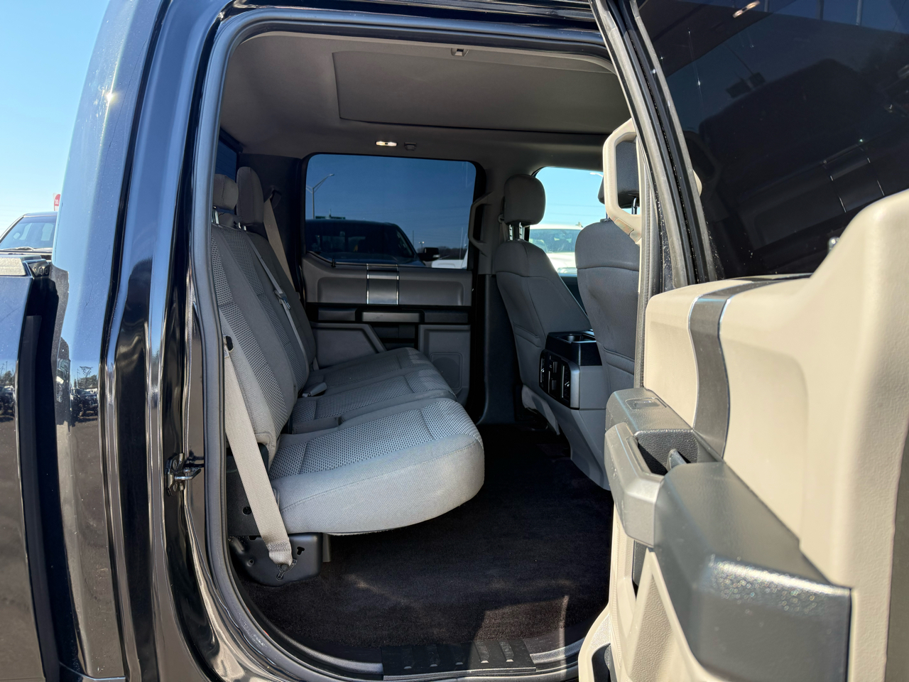 Ford F-150 4WD SuperCrew 145" XLT 2016