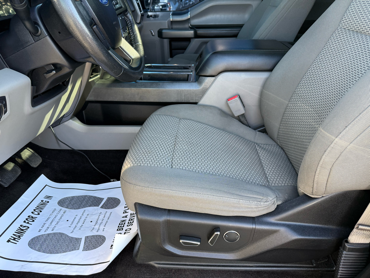 Ford F-150 4WD SuperCrew 145" XLT 2016