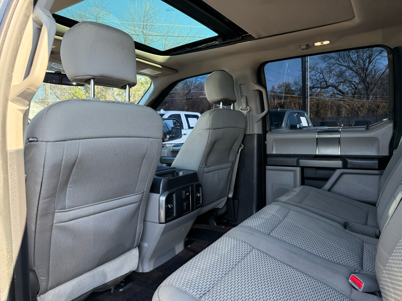 Ford F-150 4WD SuperCrew 145" XLT 2016