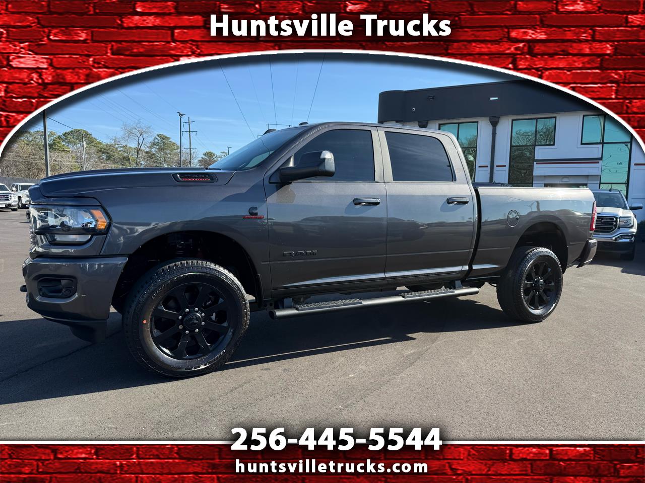 RAM 2500 Big Horn 4x4 Crew Cab 6'4" Box 2021