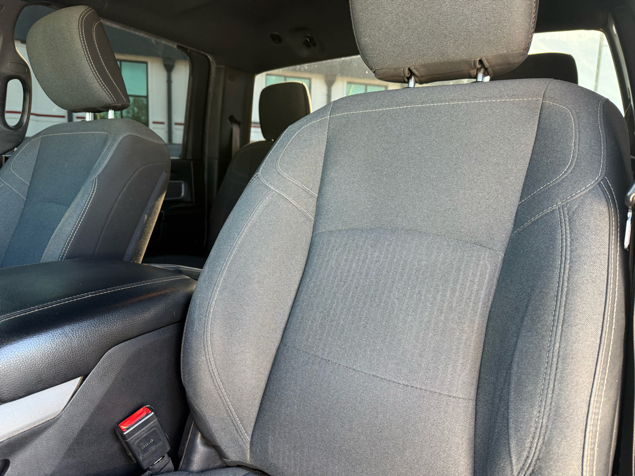 RAM 2500 Big Horn 4x4 Crew Cab 6'4" Box 2021