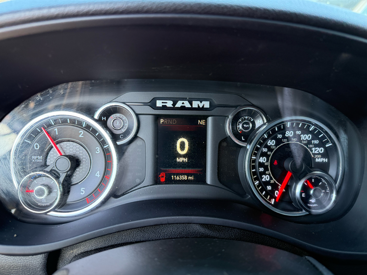 RAM 2500 Big Horn 4x4 Crew Cab 6'4" Box 2021