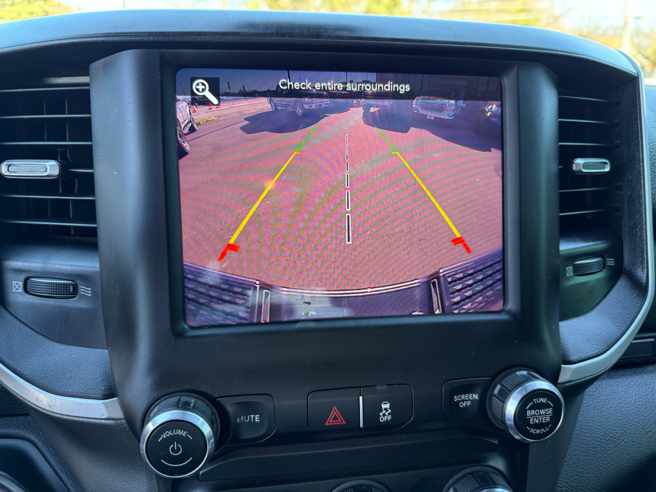 RAM 2500 Big Horn 4x4 Crew Cab 6'4" Box 2021