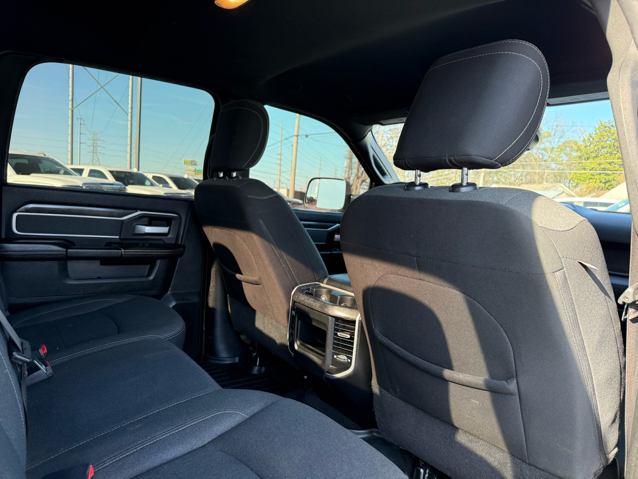 RAM 2500 Big Horn 4x4 Crew Cab 6'4" Box 2021