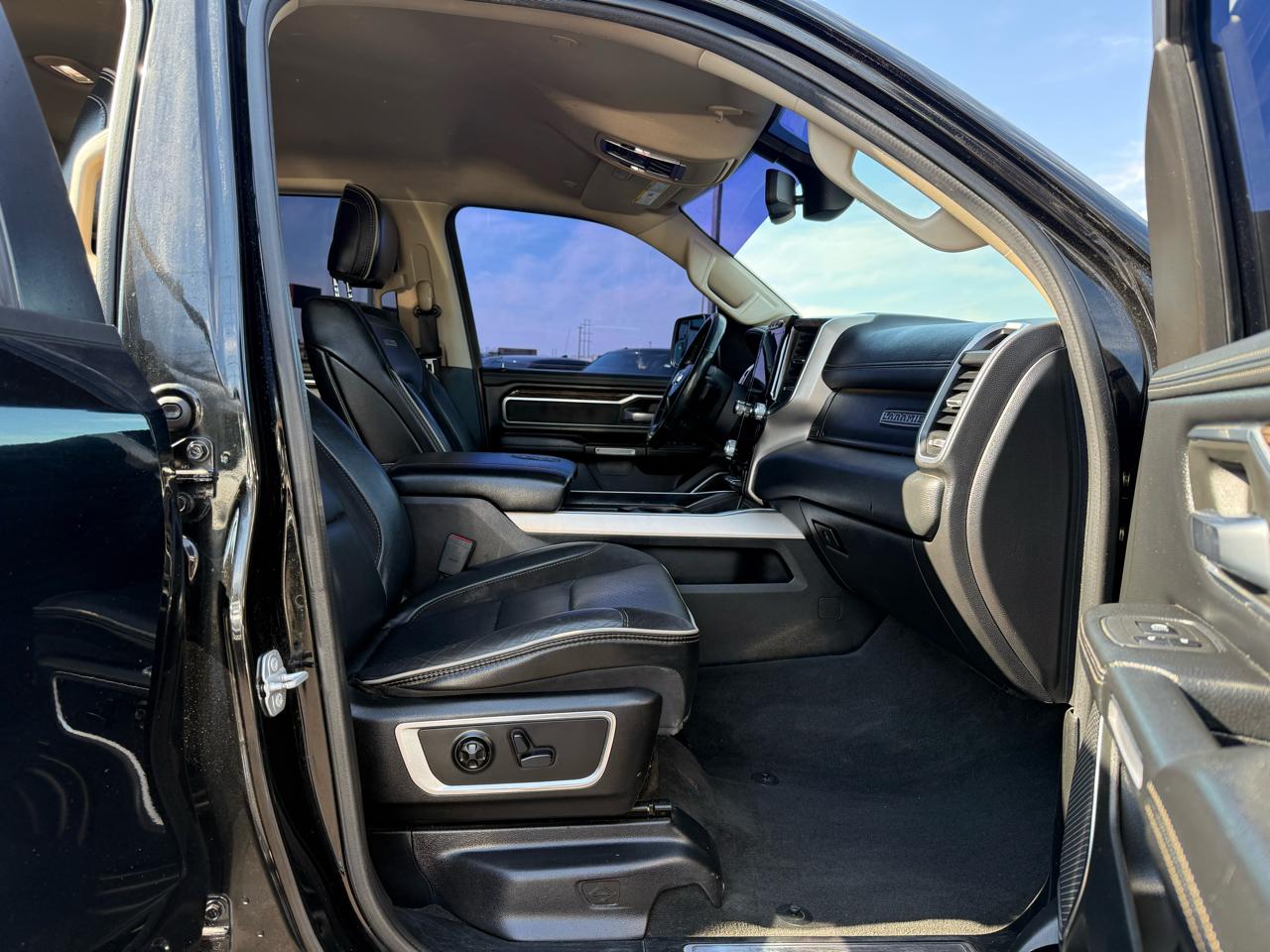 RAM 1500 Laramie 4x4 Crew Cab 5'7" Box 2019