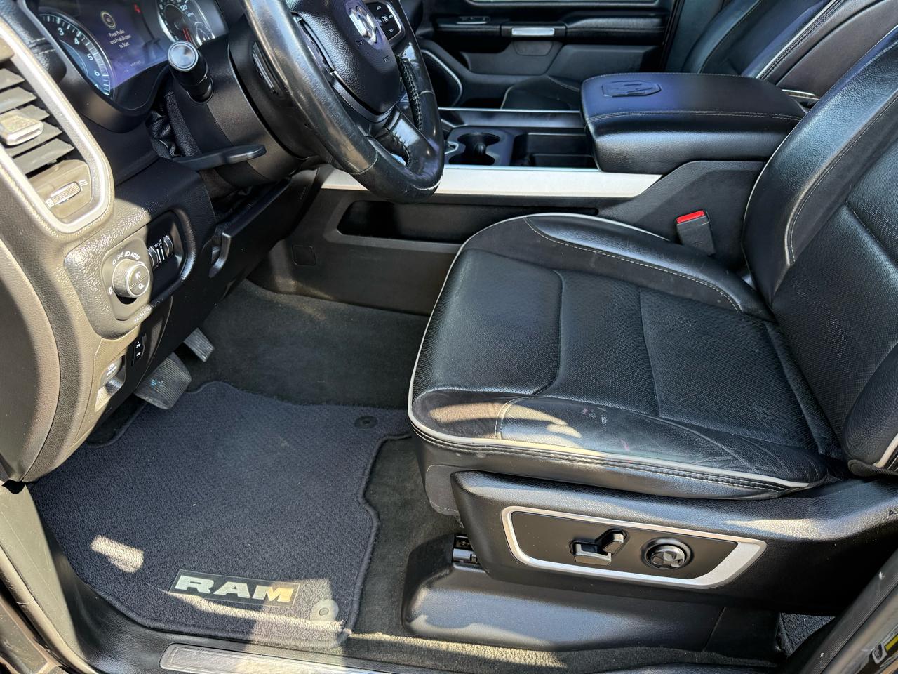 RAM 1500 Laramie 4x4 Crew Cab 5'7" Box 2019