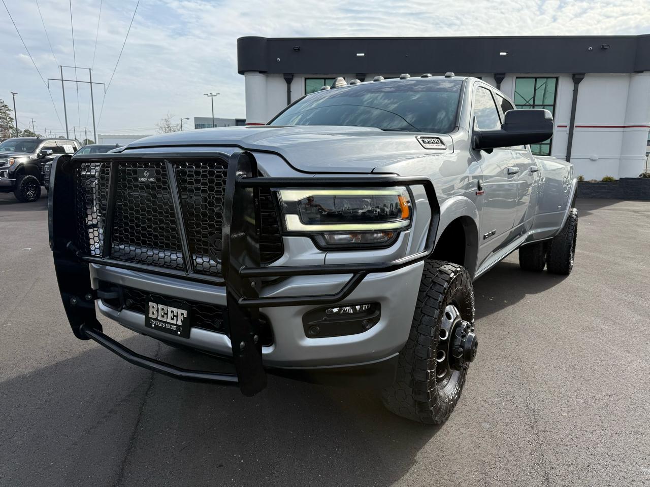 RAM 3500 Laramie 4x4 Crew Cab 8' Box 2022