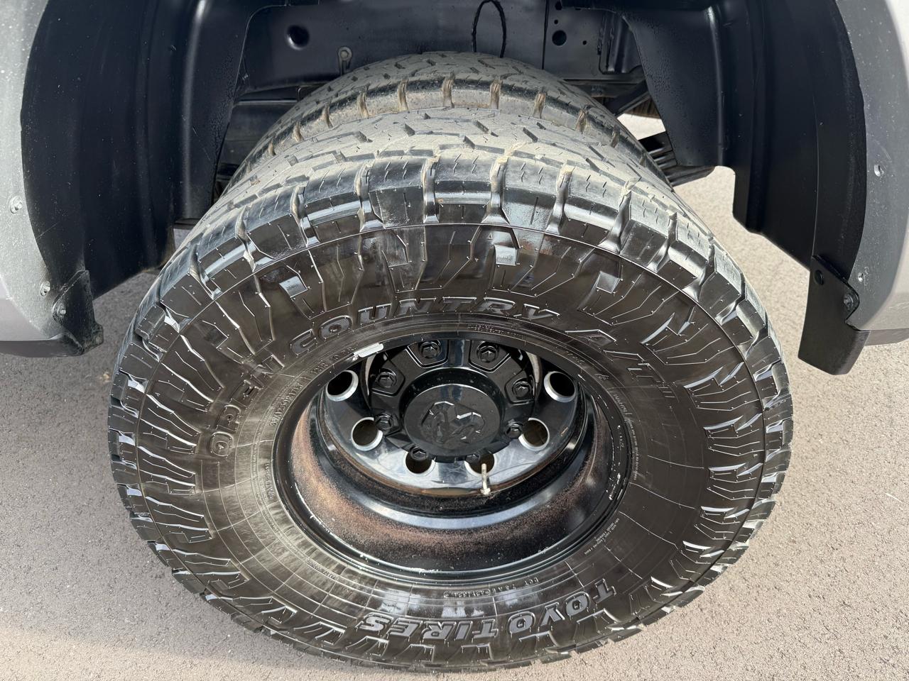 RAM 3500 Laramie 4x4 Crew Cab 8' Box 2022