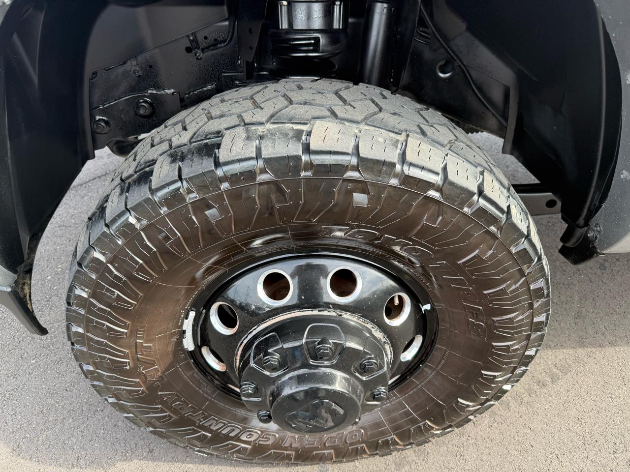 RAM 3500 Laramie 4x4 Crew Cab 8' Box 2022