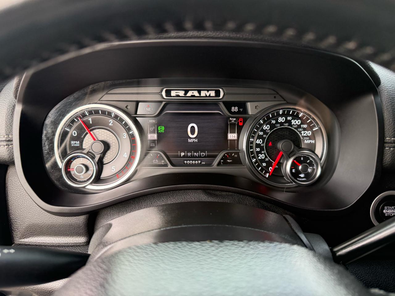 RAM 3500 Laramie 4x4 Crew Cab 8' Box 2022