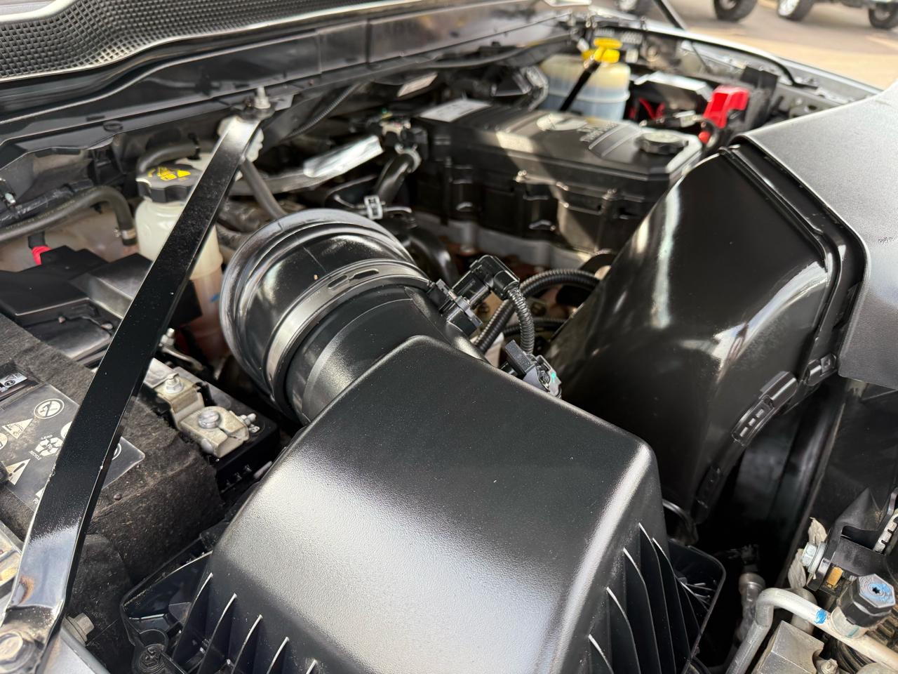 RAM 3500 Laramie 4x4 Crew Cab 8' Box 2022