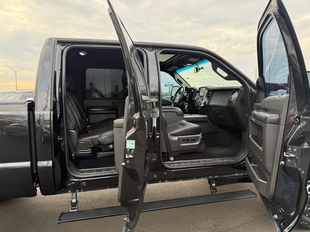 Ford Super Duty F-250 SRW 4WD Crew Cab 156" Platinum 2014