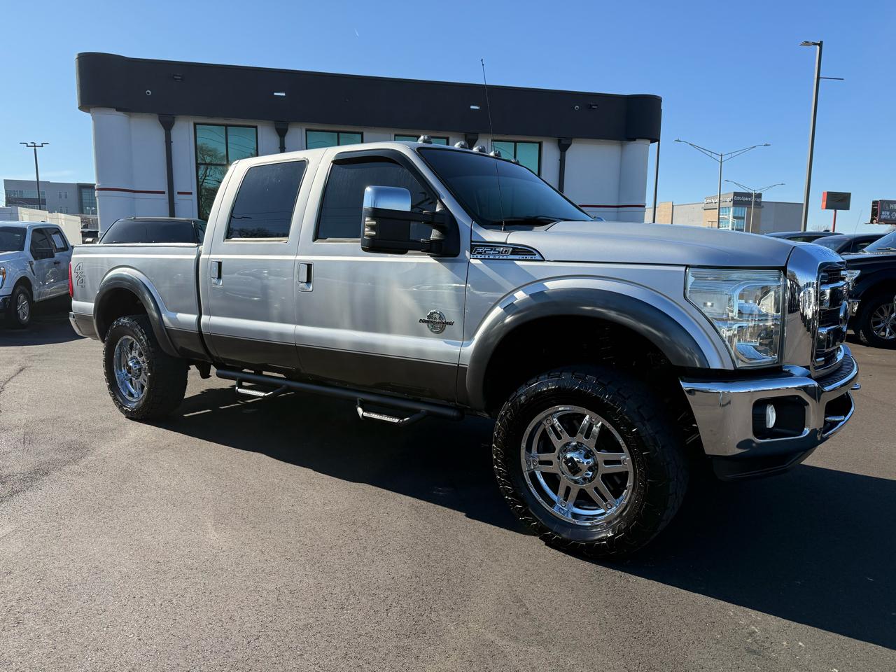 Ford Super Duty F-250 SRW 4WD Crew Cab 156" Lariat 2015