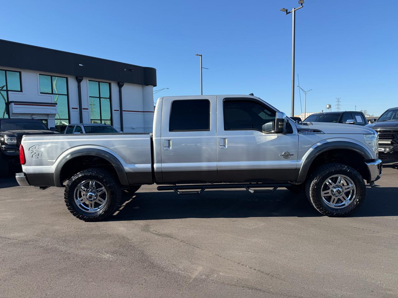 Ford Super Duty F-250 SRW 4WD Crew Cab 156" Lariat 2015