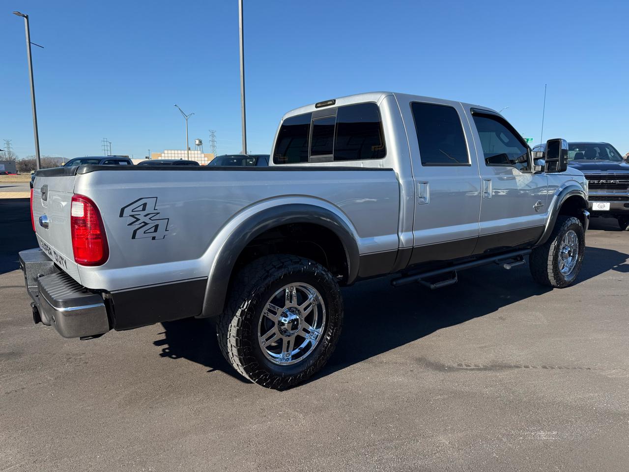 Ford Super Duty F-250 SRW 4WD Crew Cab 156" Lariat 2015