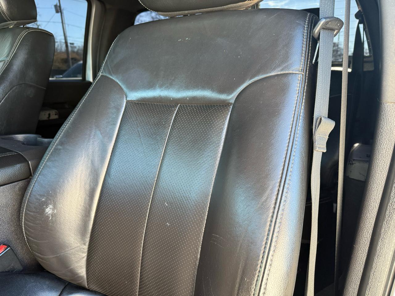 Ford Super Duty F-250 SRW 4WD Crew Cab 156" Lariat 2015