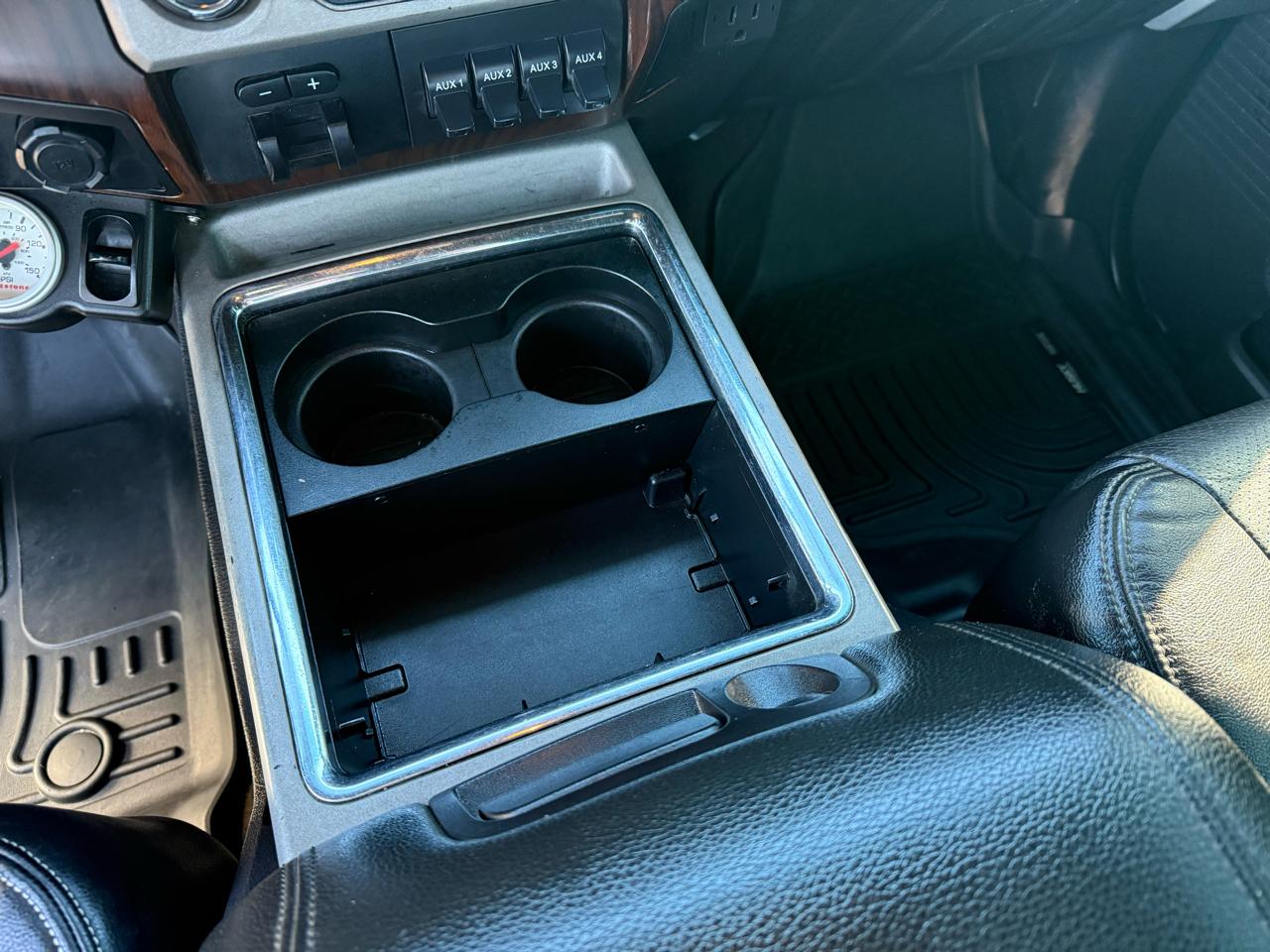 Ford Super Duty F-250 SRW 4WD Crew Cab 156" Lariat 2015