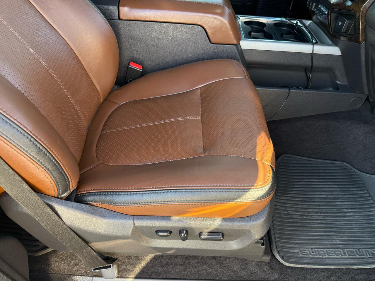 Ford Super Duty F-250 SRW 4WD Crew Cab 172" Platinum 2016