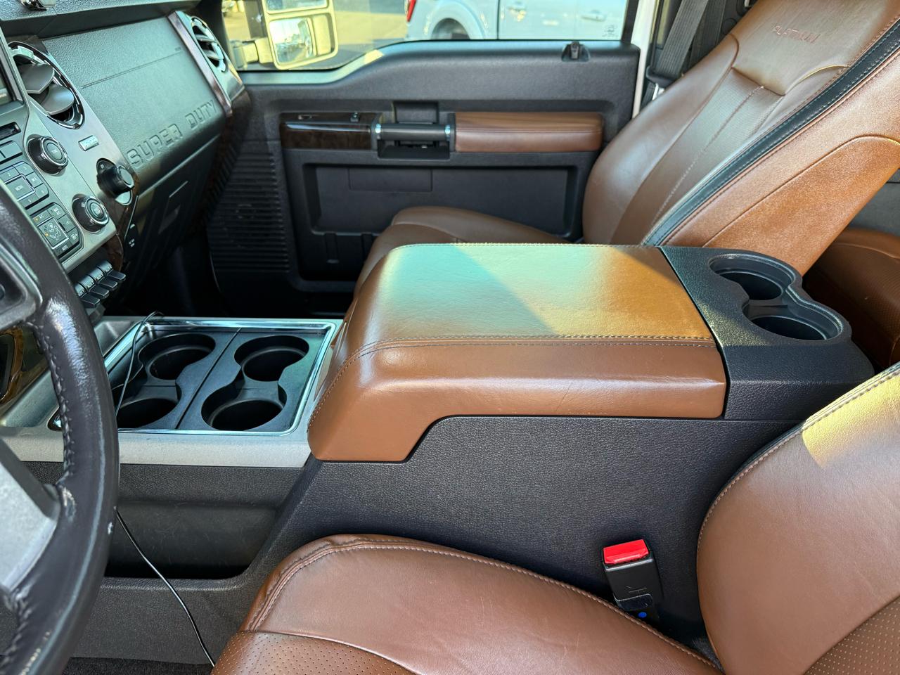 Ford Super Duty F-250 SRW 4WD Crew Cab 172" Platinum 2016