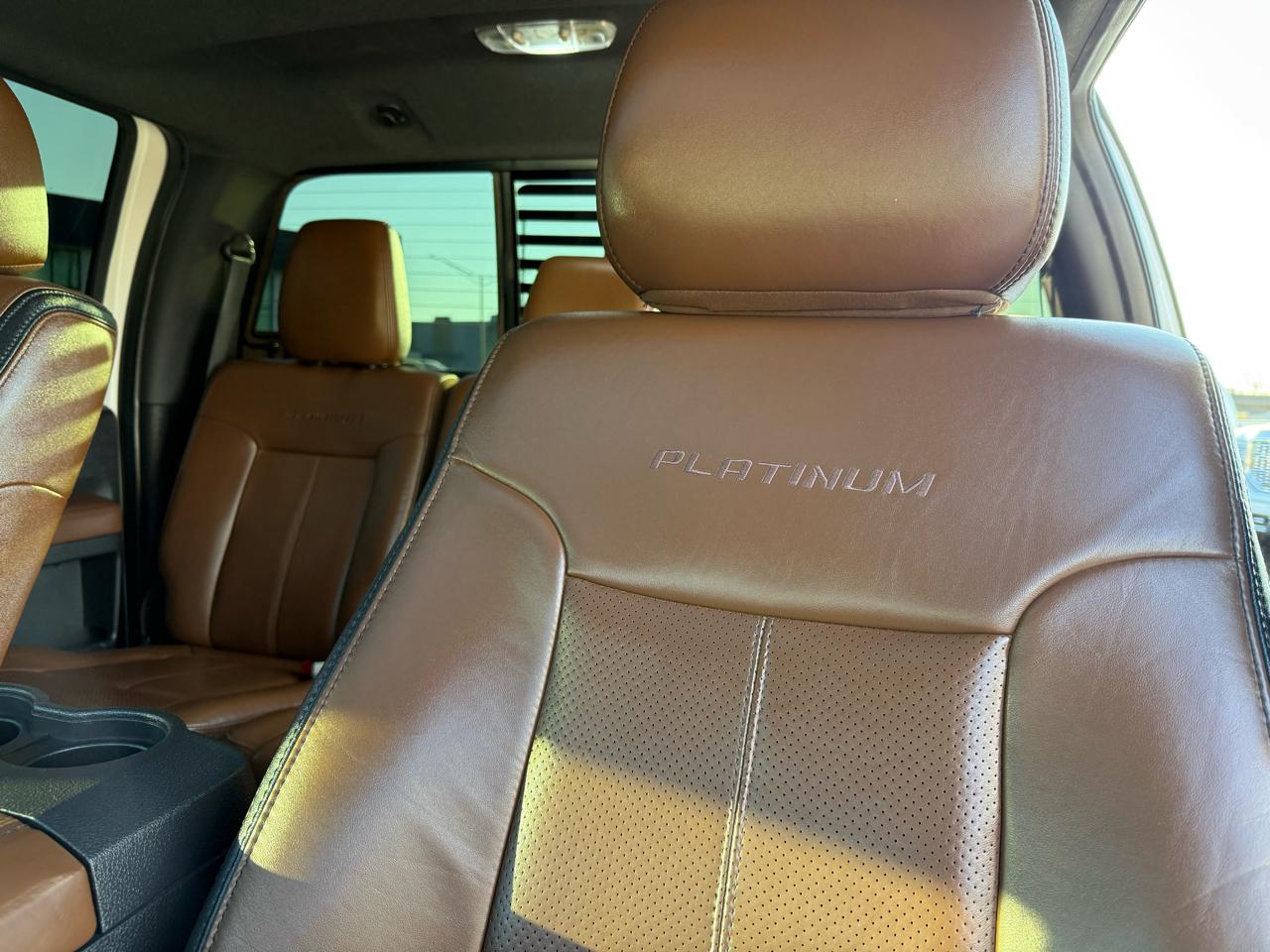 Ford Super Duty F-250 SRW 4WD Crew Cab 172" Platinum 2016