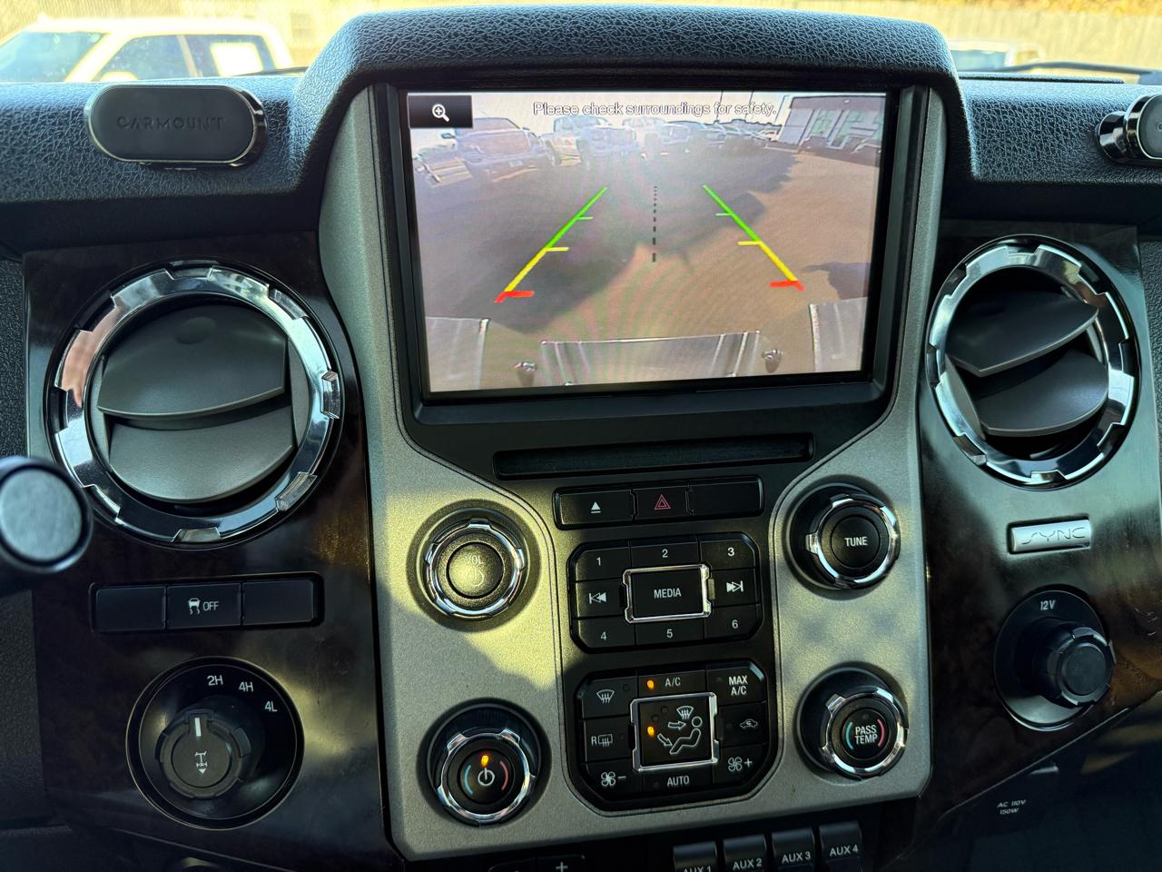 Ford Super Duty F-250 SRW 4WD Crew Cab 172" Platinum 2016