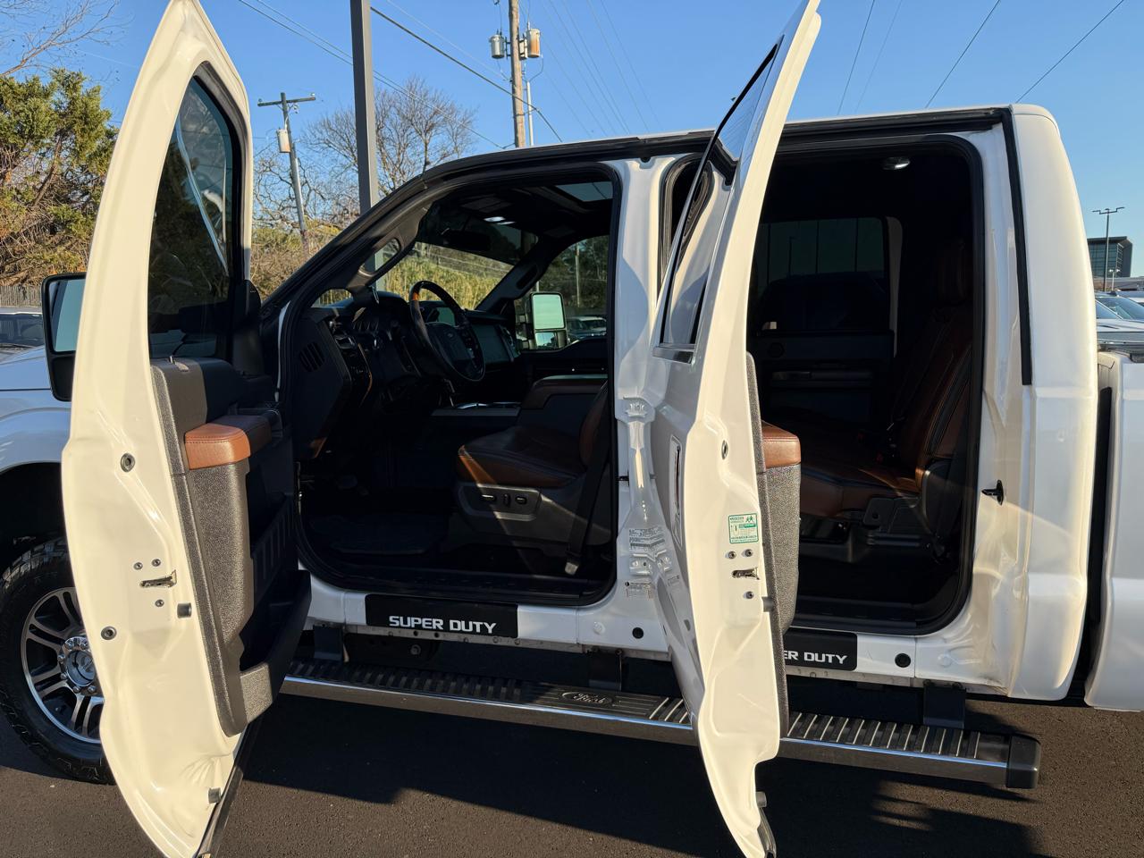 Ford Super Duty F-250 SRW 4WD Crew Cab 172" Platinum 2016