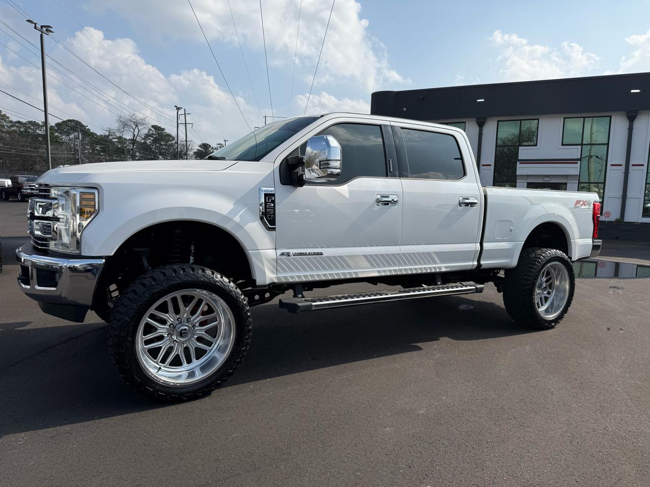 Ford Super Duty F-250 SRW 4WD Crew Cab 156" Lariat 2018