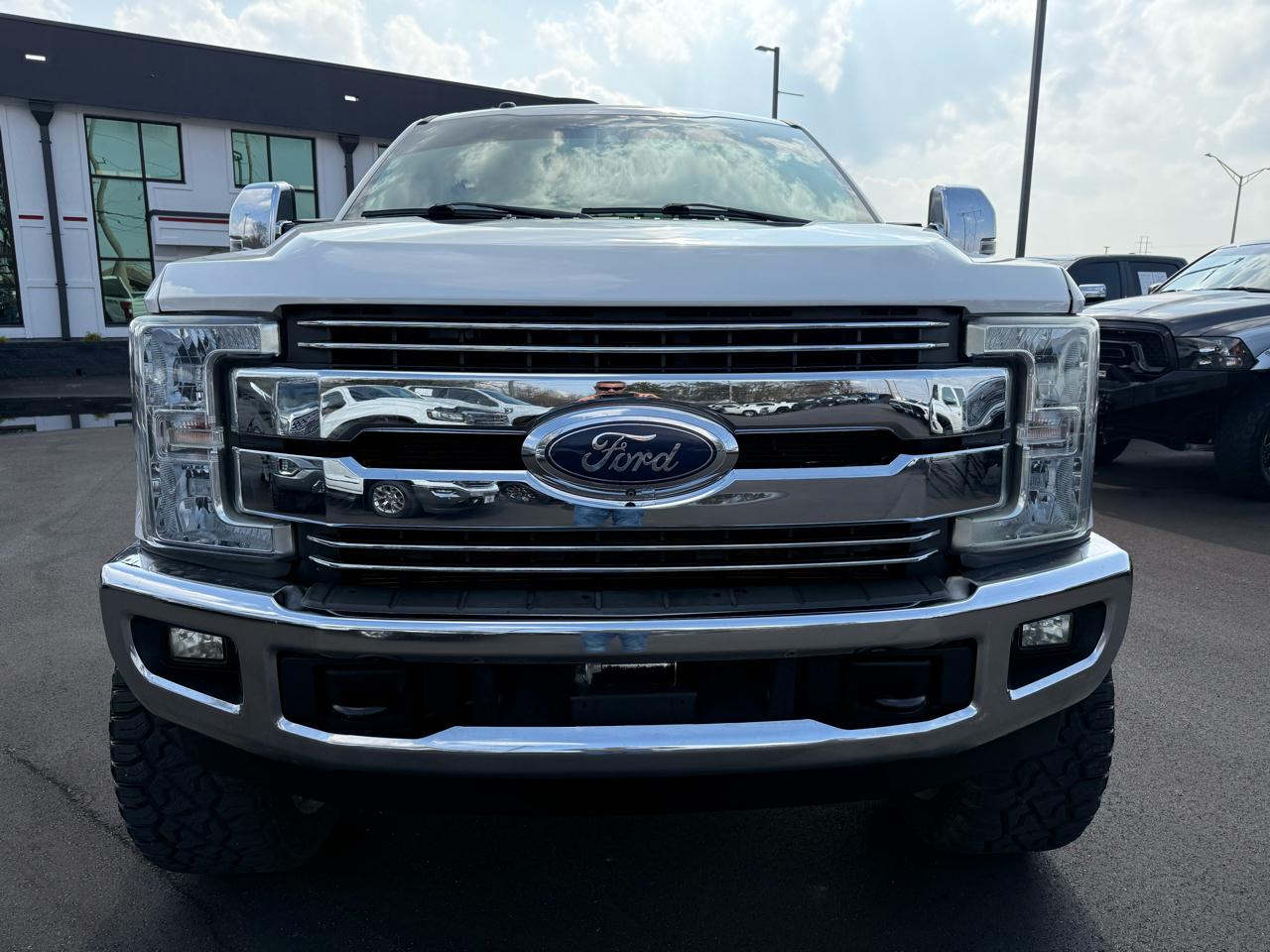 Ford Super Duty F-250 SRW 4WD Crew Cab 156" Lariat 2018