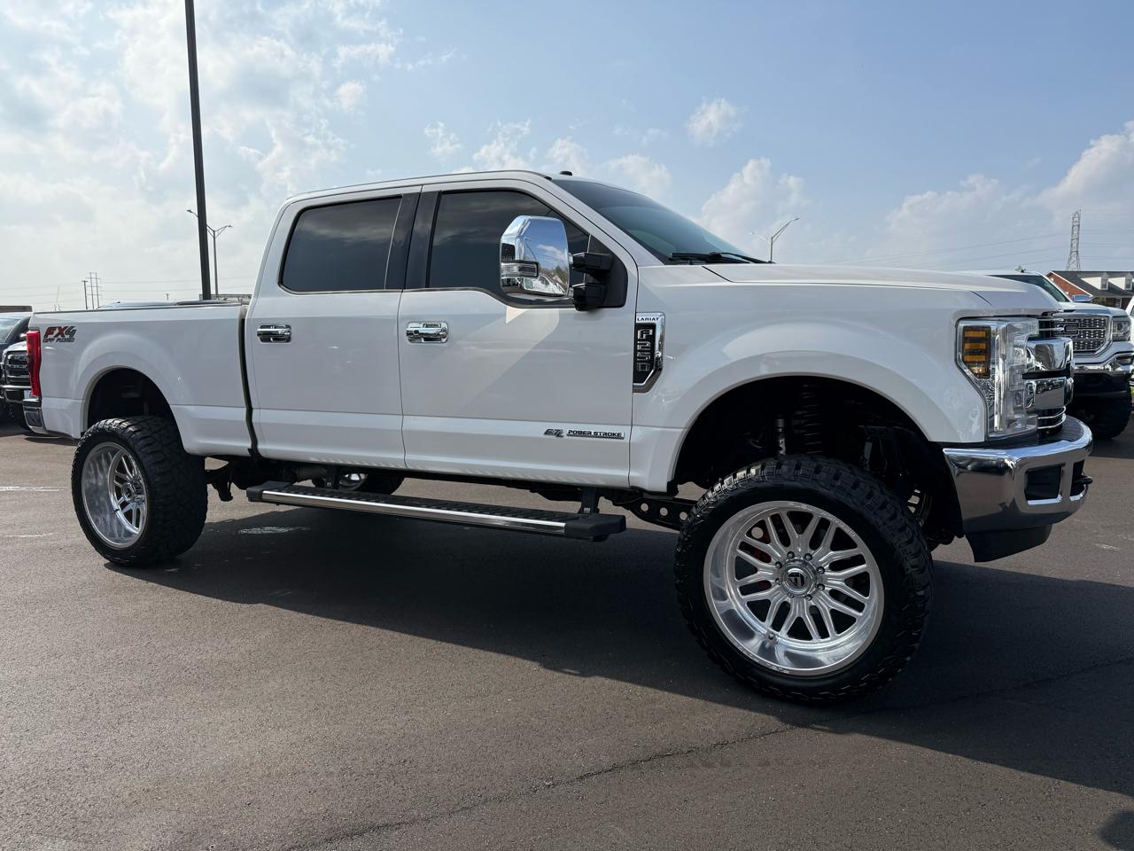 Ford Super Duty F-250 SRW 4WD Crew Cab 156" Lariat 2018