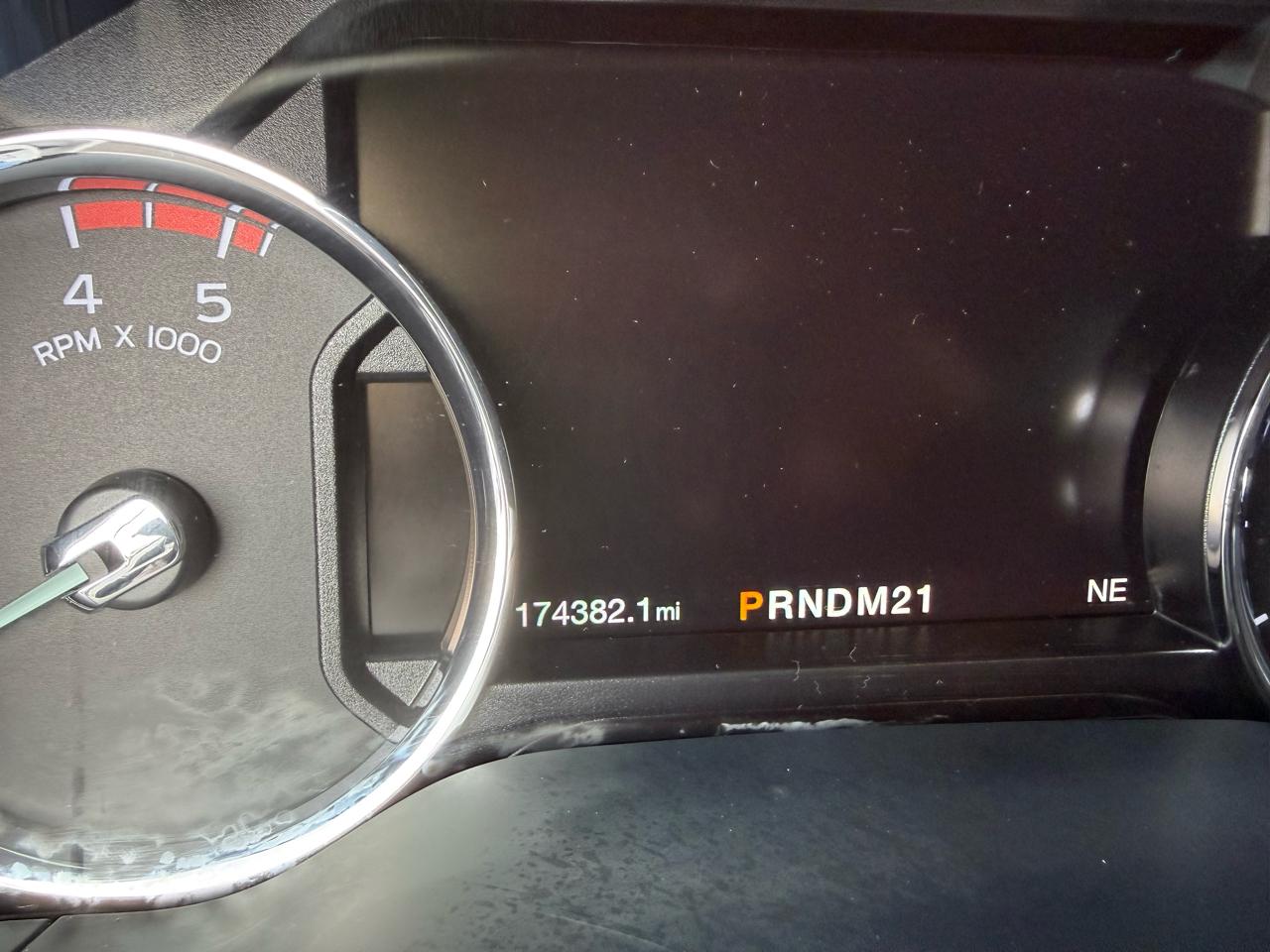 Ford Super Duty F-250 SRW 4WD Crew Cab 156" Lariat 2018