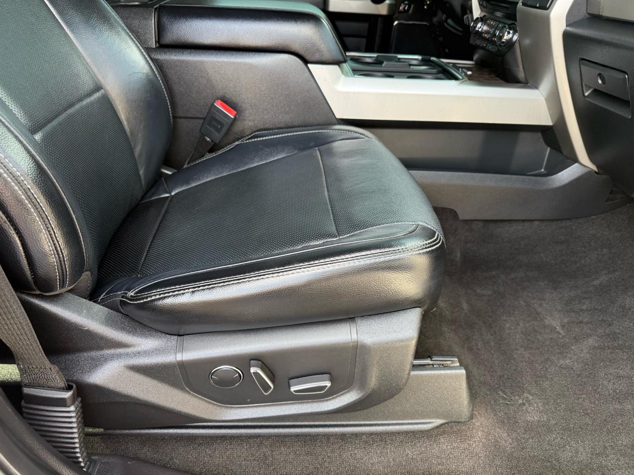 Ford Super Duty F-250 SRW 4WD Crew Cab 156" Lariat 2018