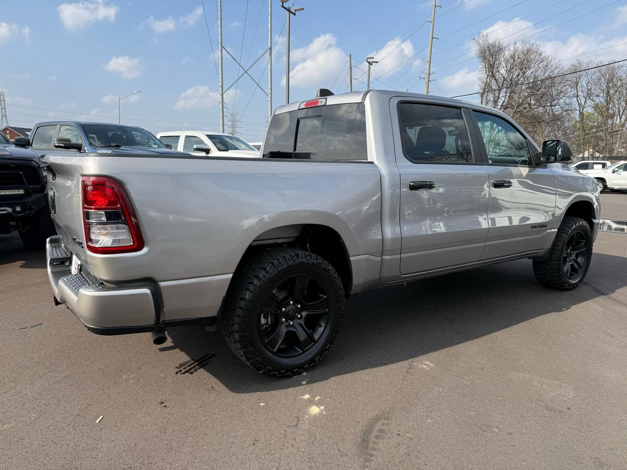 RAM 1500 Big Horn 4x4 Crew Cab 5'7" Box 2024