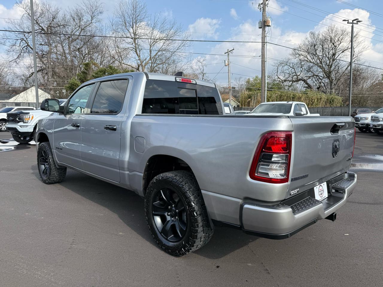 RAM 1500 Big Horn 4x4 Crew Cab 5'7" Box 2024