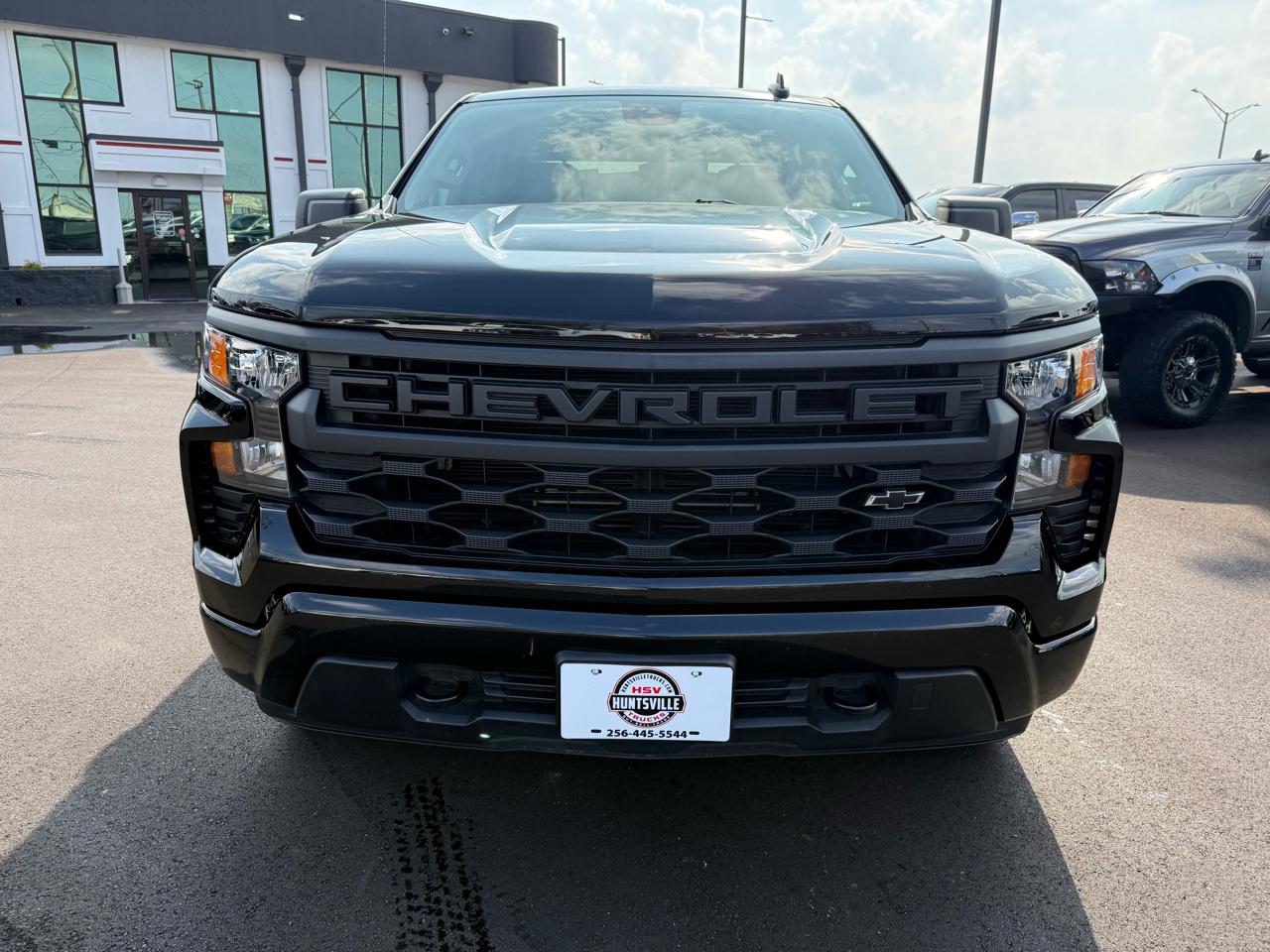 Chevrolet Silverado 1500 4WD Crew Cab 147" Custom 2023