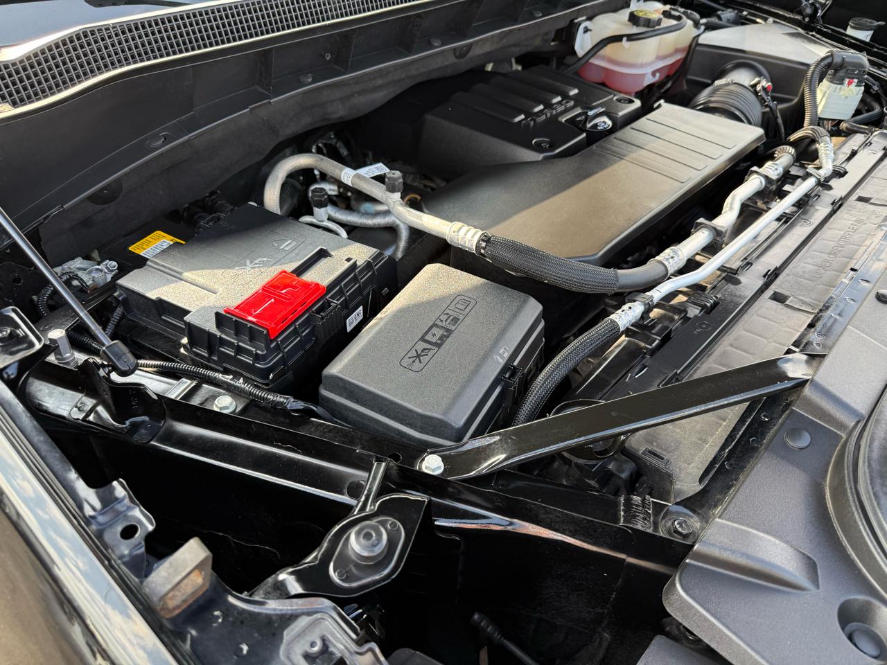 Chevrolet Silverado 1500 4WD Crew Cab 147" Custom 2023