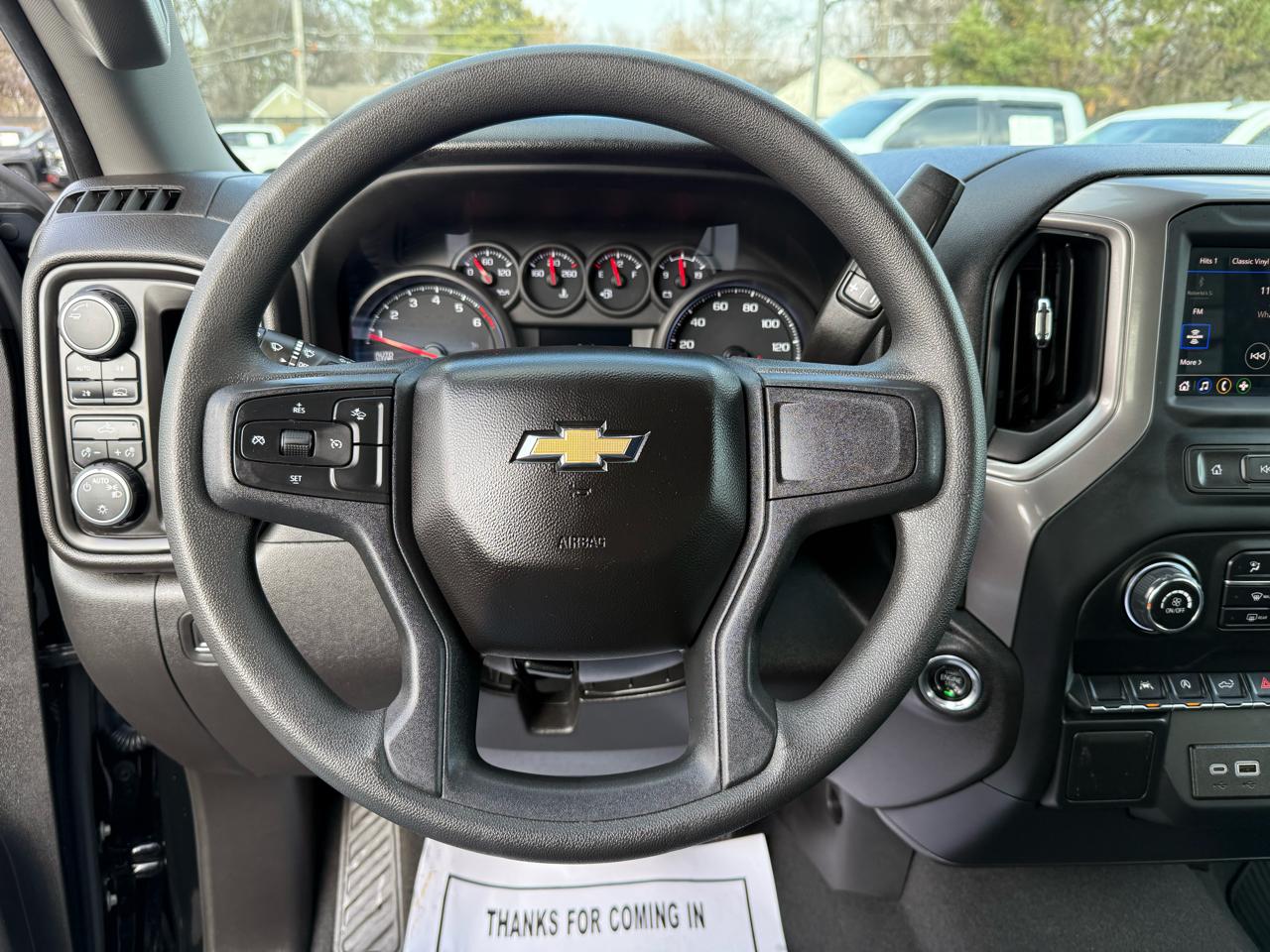 Chevrolet Silverado 1500 4WD Crew Cab 147" Custom 2023