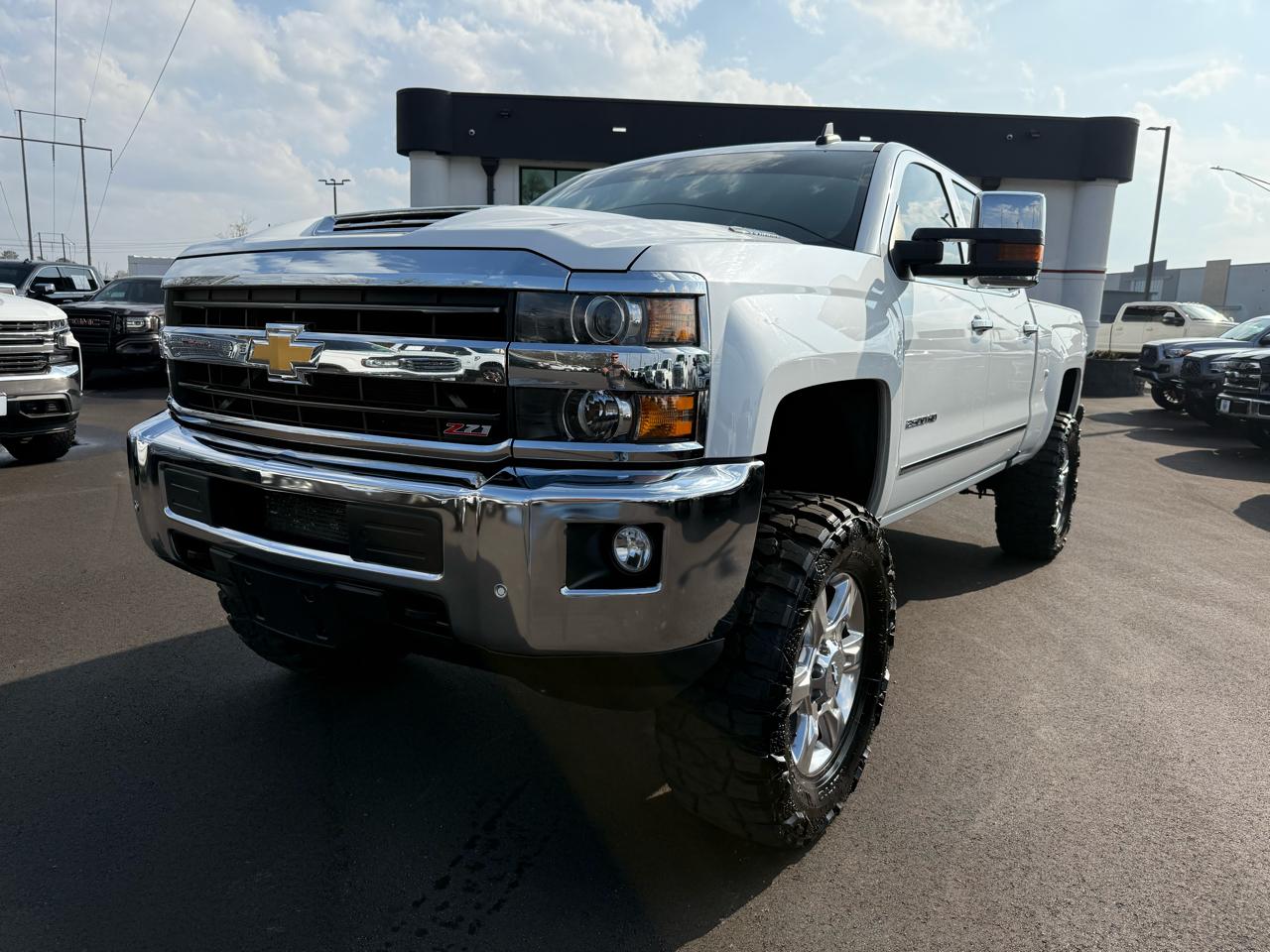 Chevrolet Silverado 2500HD 4WD Crew Cab 153.7" LTZ 2019