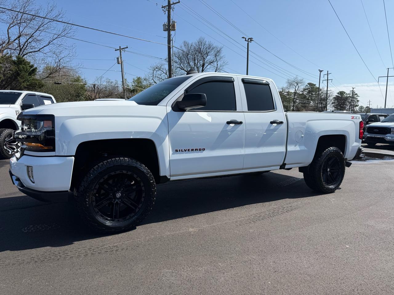 Chevrolet Silverado 1500 4WD Double Cab 143.5" LT w/2LT 2018