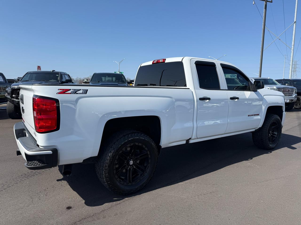 Chevrolet Silverado 1500 4WD Double Cab 143.5" LT w/2LT 2018